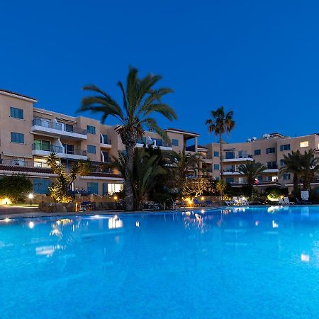 105 Kings Palace - Fabulous 2 Bed, 2 Bath, Large Patio With Garden - Sea Views Pafos Zewnętrze zdjęcie