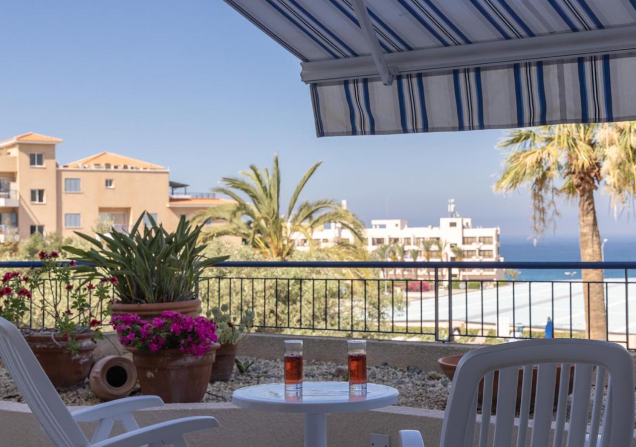 105 Kings Palace - Fabulous 2 Bed, 2 Bath, Large Patio With Garden - Sea Views Pafos Zewnętrze zdjęcie