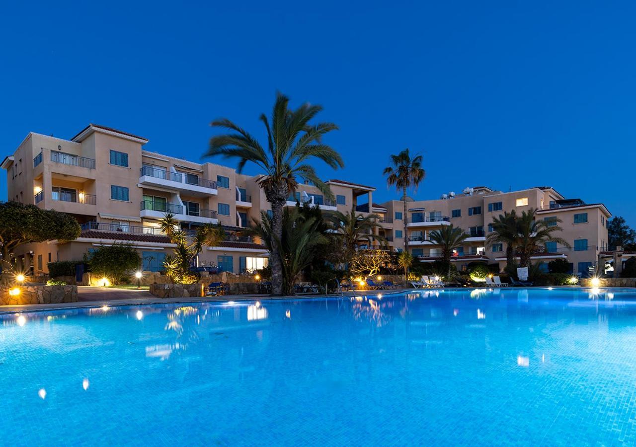 105 Kings Palace - Fabulous 2 Bed, 2 Bath, Large Patio With Garden - Sea Views Pafos Zewnętrze zdjęcie
