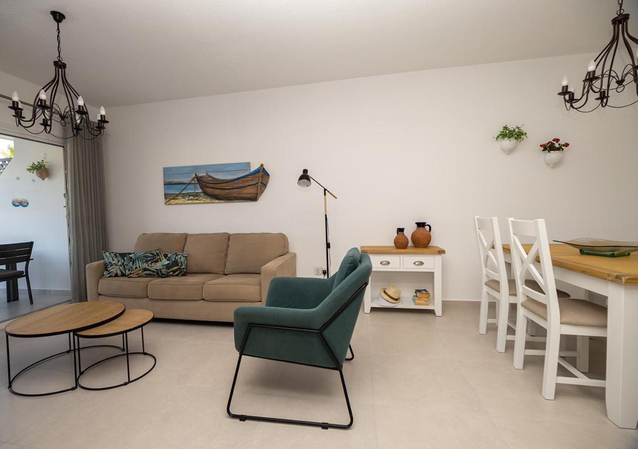 105 Kings Palace - Fabulous 2 Bed, 2 Bath, Large Patio With Garden - Sea Views Pafos Zewnętrze zdjęcie