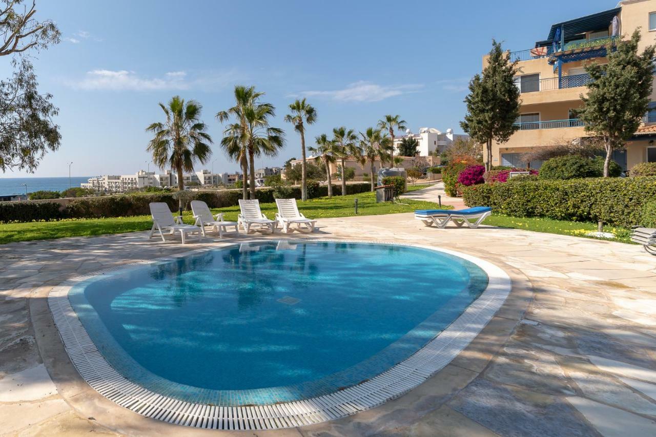 Apartament 105 Kings Palace - Fabulous 2 Bed, 2 Bath, Large Patio With Garden - Sea Views Pafos Zewnętrze zdjęcie