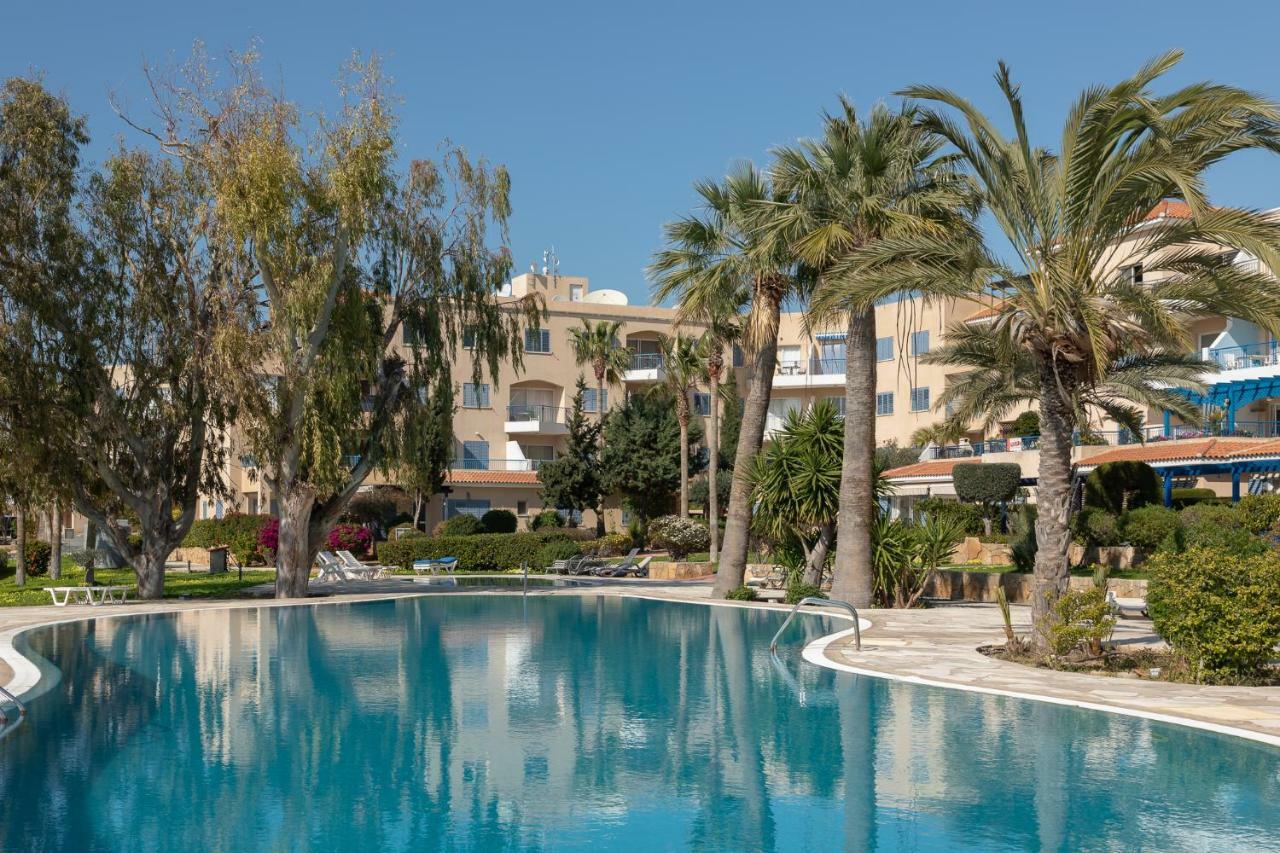 105 Kings Palace - Fabulous 2 Bed, 2 Bath, Large Patio With Garden - Sea Views Pafos Zewnętrze zdjęcie