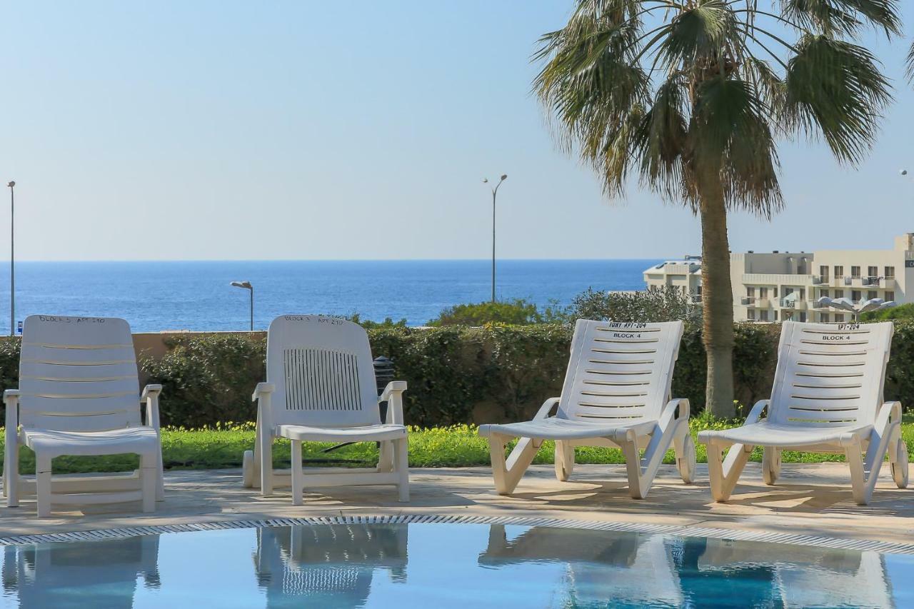 Apartament 105 Kings Palace - Fabulous 2 Bed, 2 Bath, Large Patio With Garden - Sea Views Pafos Zewnętrze zdjęcie