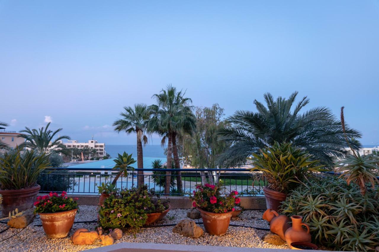 105 Kings Palace - Fabulous 2 Bed, 2 Bath, Large Patio With Garden - Sea Views Pafos Zewnętrze zdjęcie